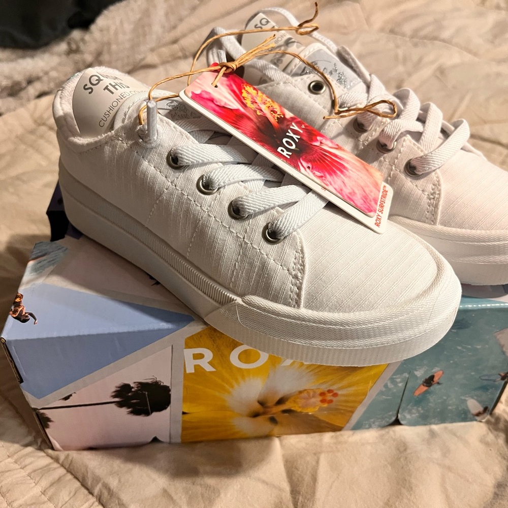 Roxy White Casual Sneakers size 1